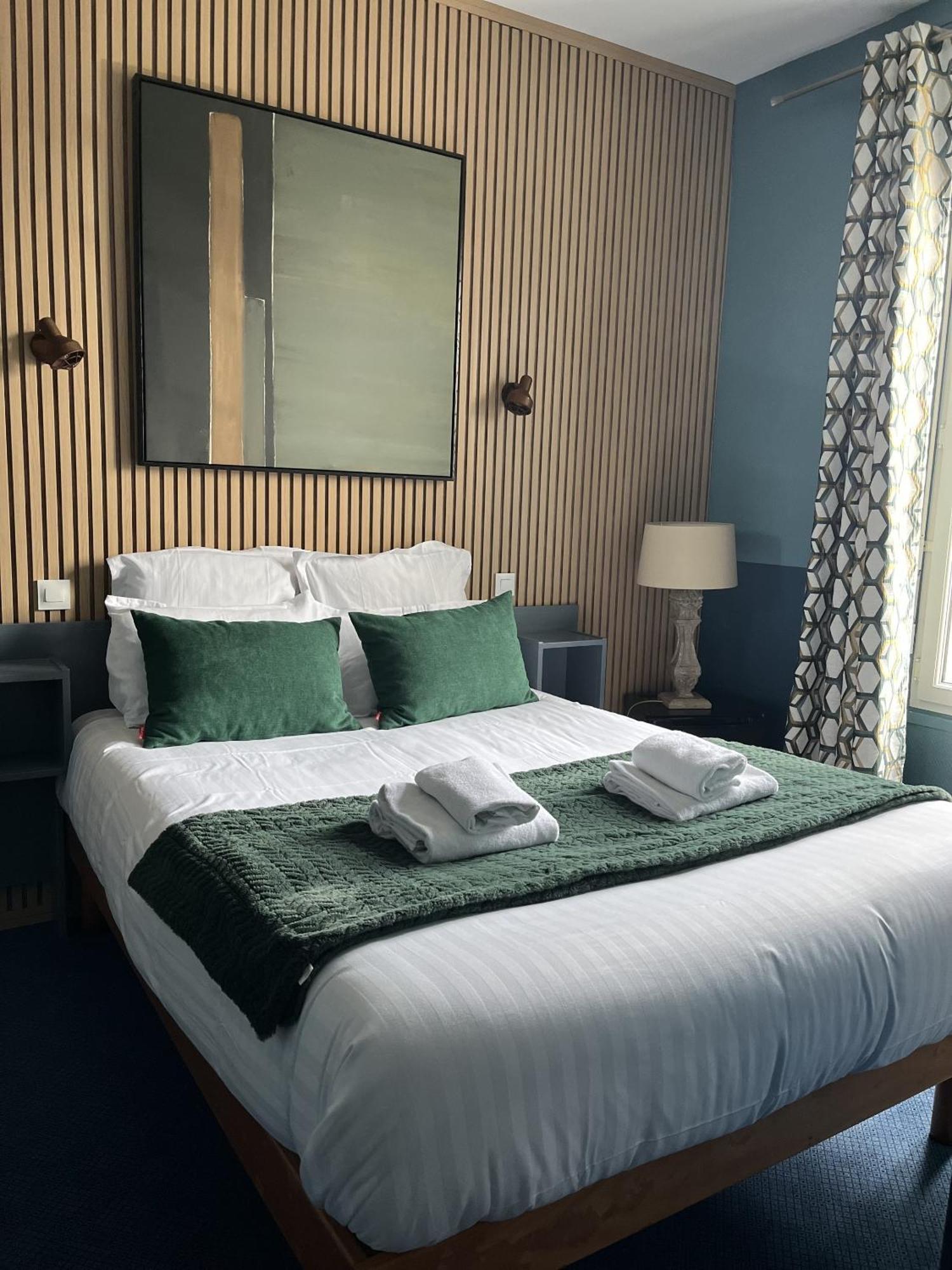 โฮเทล เด แป็ง Hotel จูลูวิลล์-เลส์-แป็งส์ ห้อง รูปภาพ